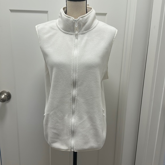 NWT Vineyard Vines Women’s Fleece Vest 🐳 - Picture 1 of 4